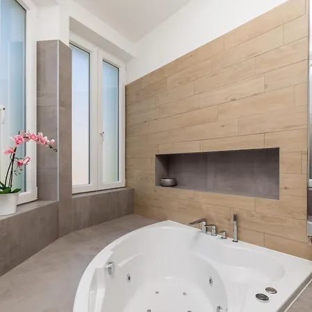 Oaza In The Heart Of